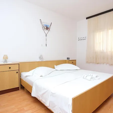 With A Swimming Pool Mali Rat Apartamento Dugi Rat